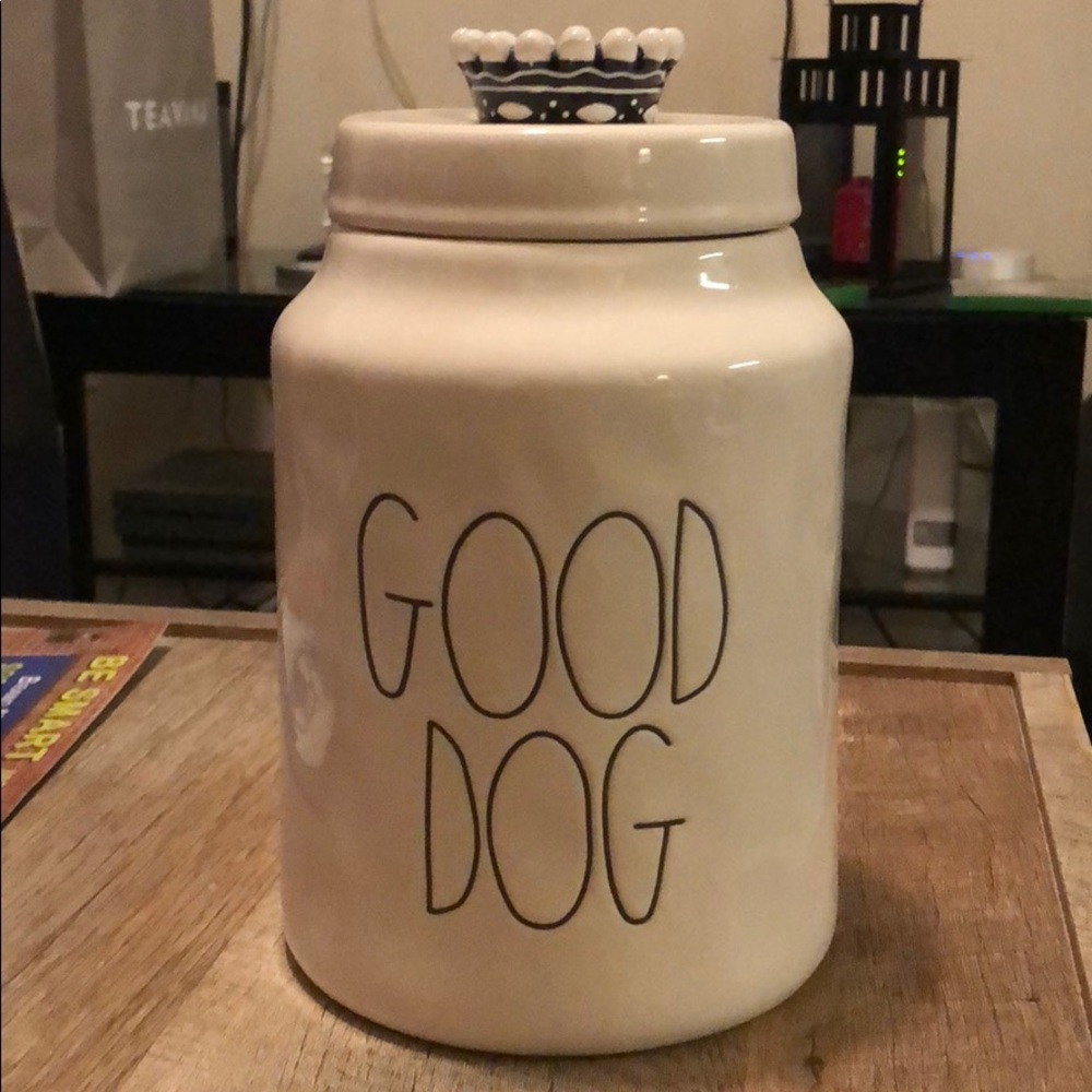 Rae Dunn “Good Dog” treat jar ❤️